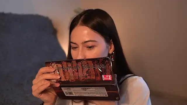 ywixos online show from 12/22/25, 01:19