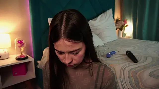 ywixos online show from 04/18/26, 10:32