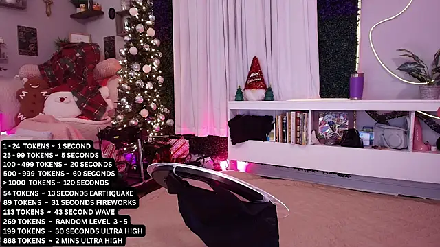 Snapshot of Lexibby69 chatting on 12/18/25, 12:22 Lexibby69 online show from 12/18/25, 12:22