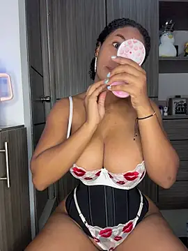 Mia sweet80 online show from 10/22/25, 02:56