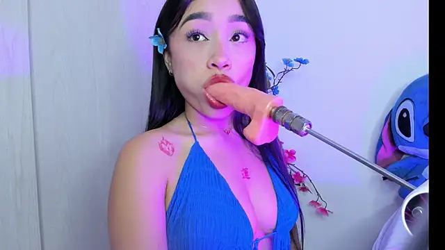 Snapshot of Eva_cutte chatting on 07/13/26, 12:41 Eva cutte online show from 07/13/26, 12:41