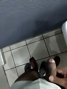 Leofj007 online show from 11/03/25, 05:42