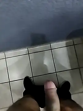 Leofj007 online show from 12/22/25, 06:27