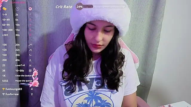 Snapshot of allysy_nc chatting on 10/19/25, 02:45 allysy nc online show from 10/19/25, 02:45