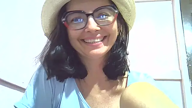 Luana sexy42 online show from 05/14/26, 07:09