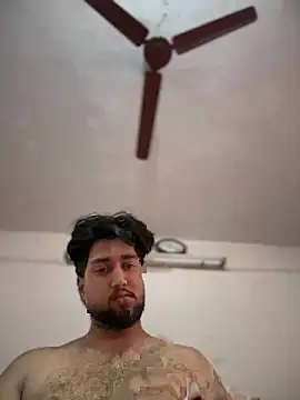 Snapshot of aka_big chatting on 02/08/26, 05:44 aka big online show from 02/08/26, 05:44