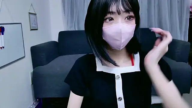 Snapshot of momochan_777 chatting on 09/26/25, 07:34 momochan 777 online show from 09/26/25, 07:34