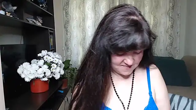 Snapshot of Illusionq chatting on 05/11/26, 10:32 Illusionq online show from 05/11/26, 10:32