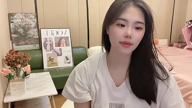 suki-1 online show from 09/21/25, 08:27