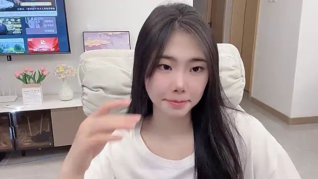 suki-1 online show from 11/24/25, 07:52