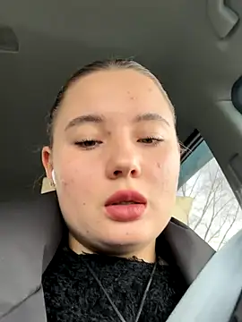 Snapshot of StephanieMur chatting on 10/03/25, 05:59 StephanieMur online show from 10/03/25, 05:59