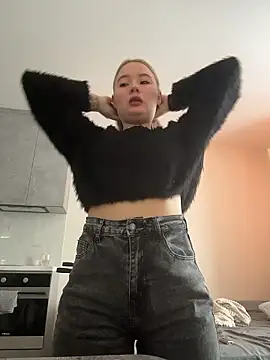 StephanieMur online show from 01/12/26, 06:18