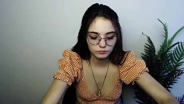 Sun Shine   online show from 11/29/25, 09:56