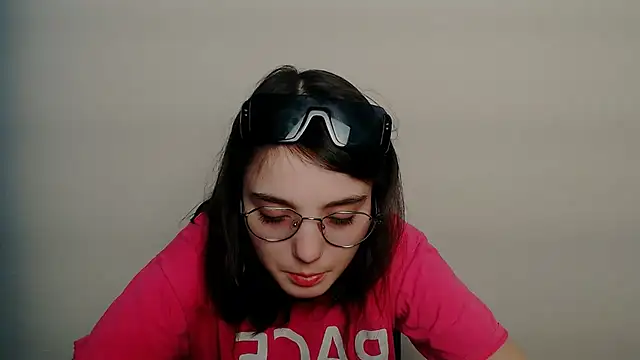 Sun Shine   online show from 03/12/26, 03:40