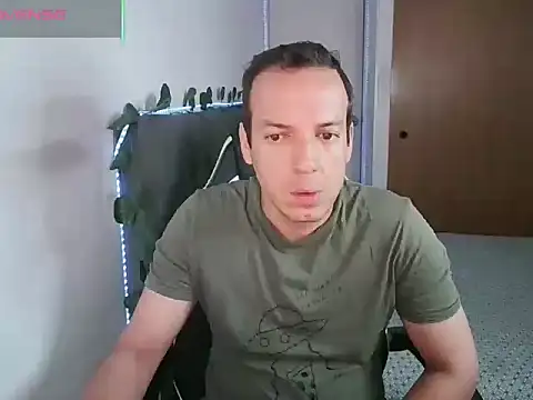 Snapshot of Cerso1 chatting on 05/29/26, 12:03 Cerso1 online show from 05/29/26, 12:03