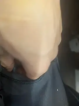 pasivosumi18554 online show from 12/04/25, 07:44