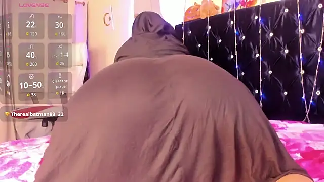 Snapshot of Dana-Alabi chatting on 02/19/26, 12:45 Dana-Alabi online show from 02/19/26, 12:45