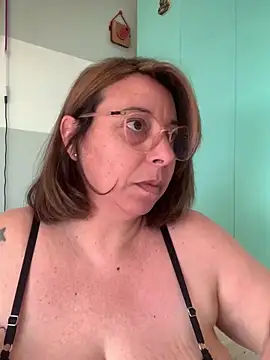 LupeLok online show from 10/28/25, 04:53