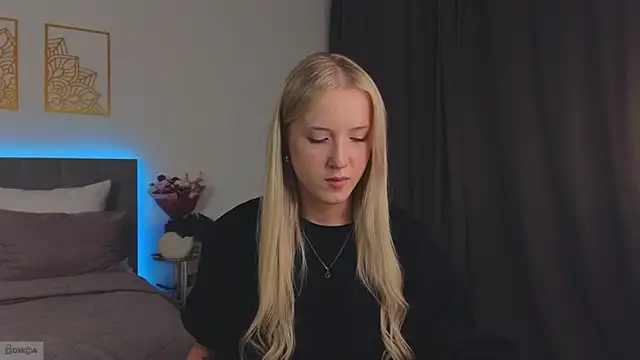 Snapshot of Adele_Armas chatting on 10/09/25, 10:52 Adele Armas online show from 10/09/25, 10:52