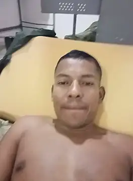 arnal32 online show from 10/11/25, 04:33