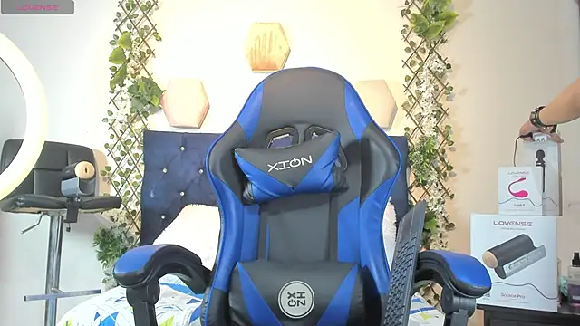  taylor black online show from 11/24/25, 10:09