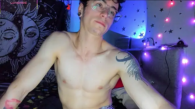 Snapshot of puepleholly chatting on 01/18/26, 11:30 puepleholly online show from 01/18/26, 11:30