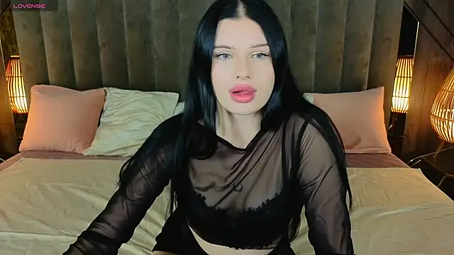 Neyla Charm online show from 11/19/25, 08:31