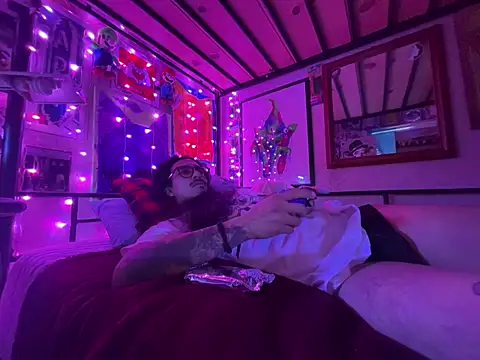 bigdickkane300 online show from 05/04/26, 02:18