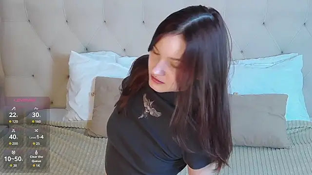 MichelleRoux online show from 11/22/25, 11:31