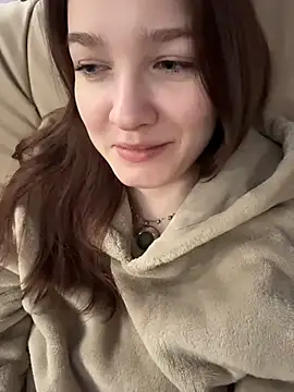 MichelleRoux online show from 11/24/25, 03:06