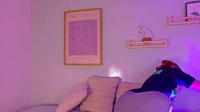 BelaMiller  online show from 12/17/25, 11:49