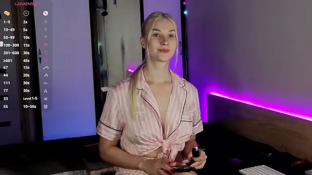 HitchcocianBlonde online show from 10/01/25, 06:03