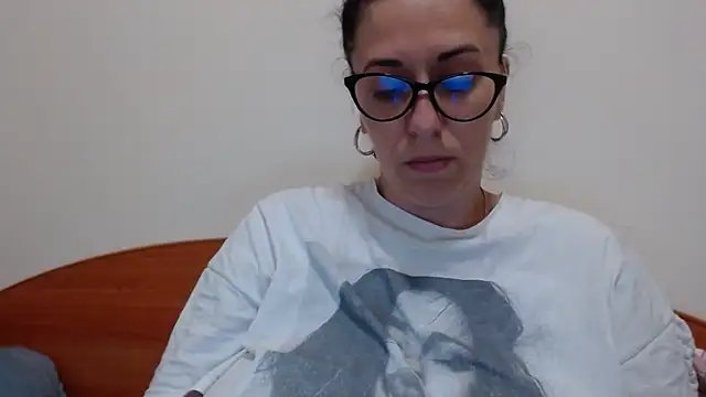 jollene online show from 06/07/26, 01:37