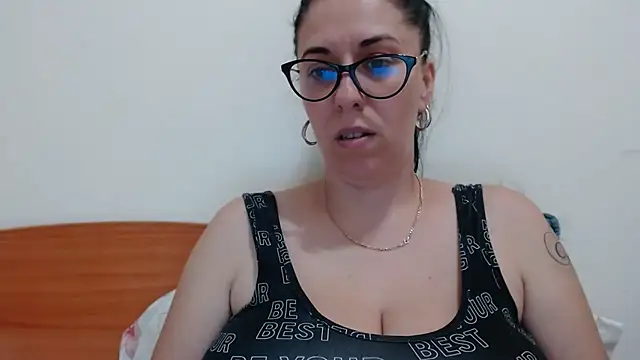 Snapshot of jollene chatting on 07/23/26, 12:47 jollene online show from 07/23/26, 12:47