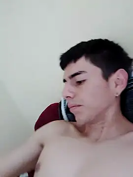 Snapshot of La_Cosita_69 chatting on 10/04/25, 12:03 La Cosita 69 online show from 10/04/25, 12:03