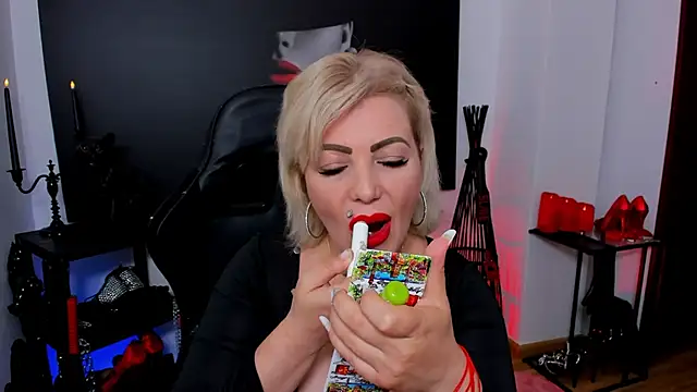 demisweet online show from 03/19/25, 10:33