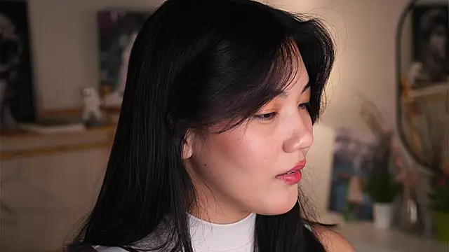 MoiraEger online show from 09/29/25, 05:07