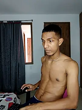 Snapshot of miguelmarcus chatting on 09/16/25, 05:58 miguelmarcus online show from 09/16/25, 05:58