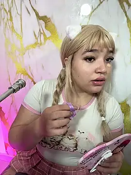 hinata dolly online show from 05/10/26, 11:48