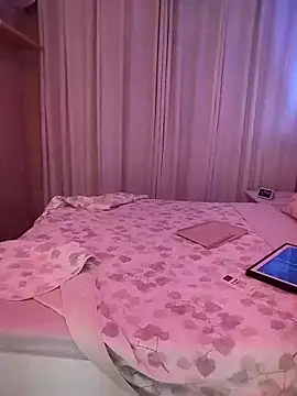 Andressa-sette online show from 12/23/25, 12:41