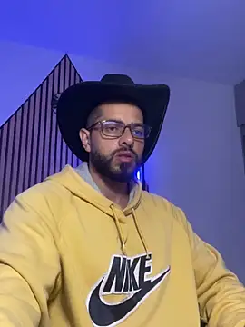 Snapshot of magnumchris chatting on 02/03/26, 10:48 magnumchris online show from 02/03/26, 10:48