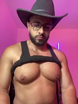 Snapshot of magnumchris chatting on 02/23/26, 11:24 magnumchris online show from 02/23/26, 11:24