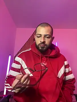 Snapshot of magnumchris chatting on 02/24/26, 11:30 magnumchris online show from 02/24/26, 11:30