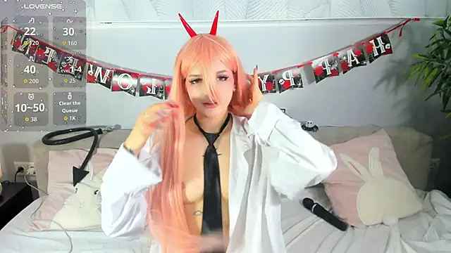 Molly Platt online show from 10/31/25, 09:21