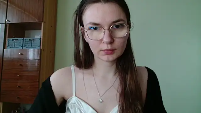 LooveELLYx online show from 02/28/25, 07:37