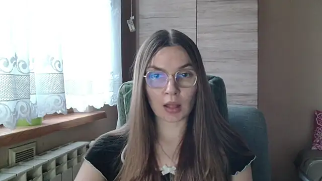 LooveELLYx online show from 12/21/25, 07:26