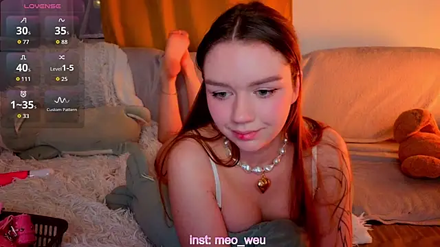 Jiaalisaa online show from 10/17/25, 05:37