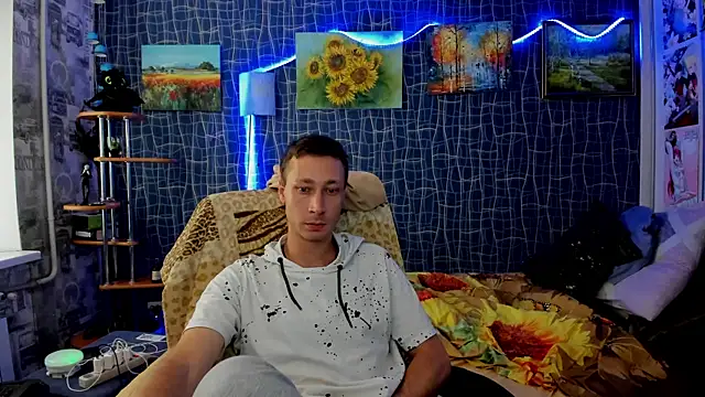 CuteBoy228 online show from 11/18/25, 11:03