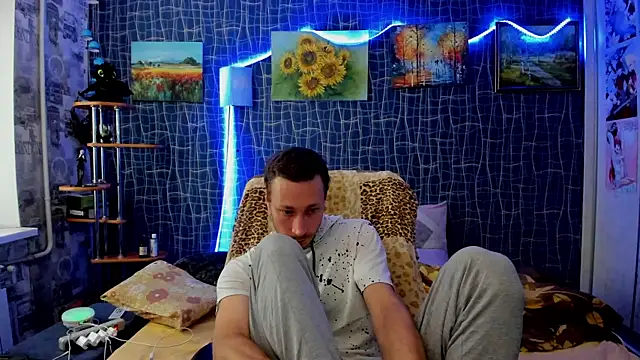 CuteBoy228 online show from 11/29/25, 09:34