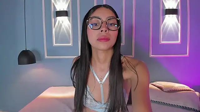 hannaa zc online show from 11/24/25, 08:19